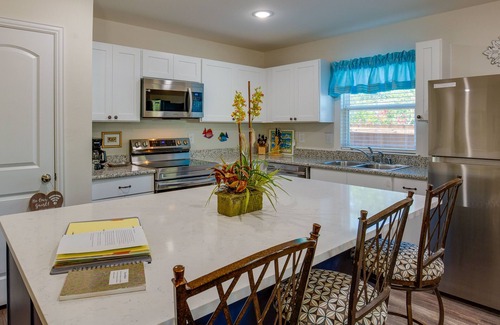 Gun Barrel City Casa | Game Room + Walk to Beach: Gun Barrel City Gem!
