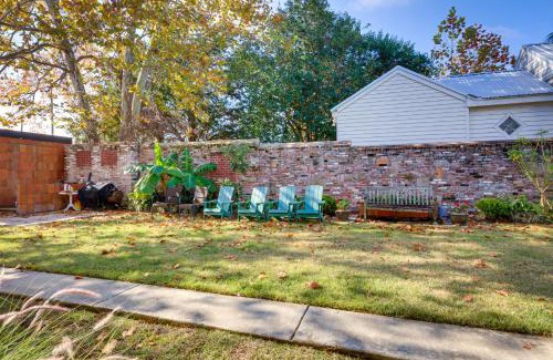 Central Business District Apartamento | Game Room with Pool Table! Downtown Mobile Condo