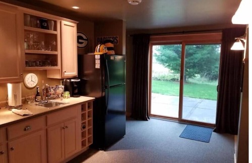 Howard Apartamento | Game time, family or relax time-you'll love it here!