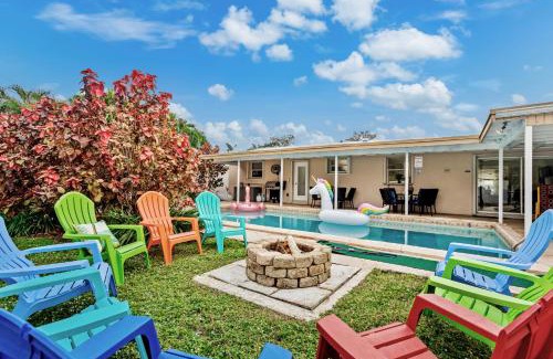 Pembroke Pines Casa | Gameroom Pool Fire Pit Bbq