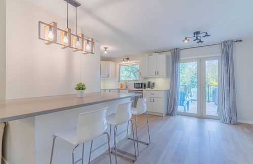 Lakefield Casa | Games+BBQ+Firepit+sleep 8+4 beds near Downtown
