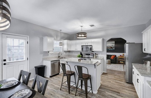 San Antonio Casa | Games, Pet Friendly, Family Fun