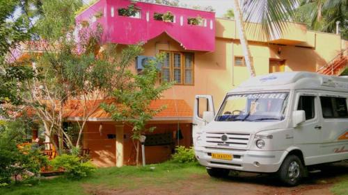 Kovalam Casa | Ganesh House Homestay