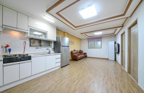 Ganghwa Casa | Ganghwa Punggyung Gryujineon zip Pension