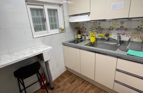 Sinsa-dong Apartamento | Gangnam Private Room & Bath 2minutes to subway! Recovery from Plastic Surgery