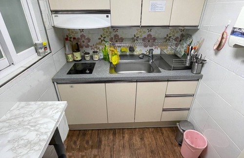 Sinsa-dong Apartamento | Gangnam Private Room & Bath 2minutes to subway! Recovery from Plastic Surgery