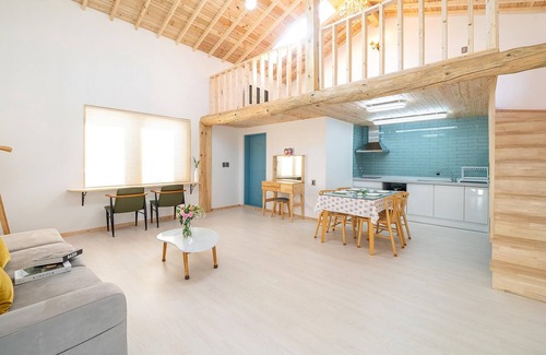 Gangneung Casa | Gangneung Ggabinejip Hanok Pension