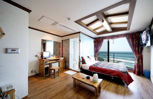 Gangneung Hotel | Gangneung Gyeongpodae Daedeokosutel