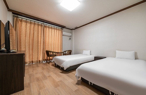 Gangneung Hotel | Gangneung Gyeongpodae Ssol Milky