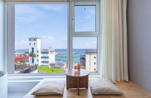 Jumunjin-eup Casa | Gangneung the One and the Classic Pension