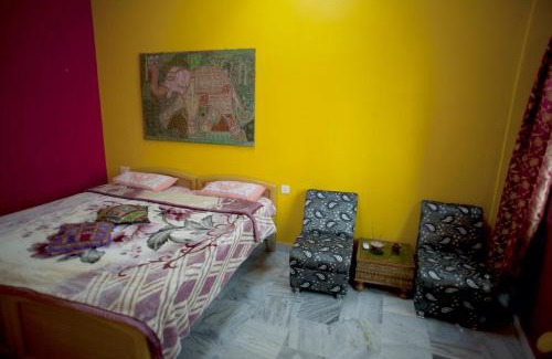 Varanasi Hotel | Ganpati Guest House