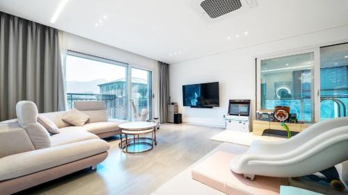 Sang Casa | Gapyeong Pinetree Kids Pool Villa