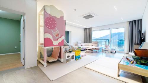 Sang Casa | Gapyeong Pinetree Kids Pool Villa