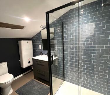 Villeneuve-sur-Lot Apartamento | Garçonnière - Refuge parfait pour Amis et Jeux !