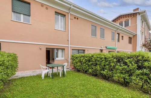 Bogliaco Apartamento | Garda - Lakefront Residence Pool - by Host4U