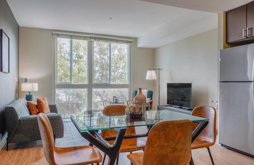 San Jose Apartamento | Garden Alameda 2BR w Gym Pool nr Caltrain SFO-195