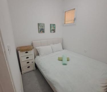 Caesarea Apartamento | Garden apartment in Neot Golf, with sea view