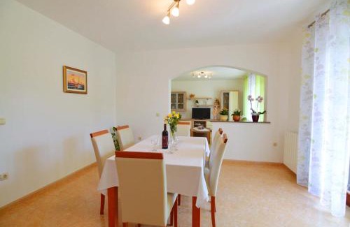 Flengi Apartamento | Garden Apartment Maria