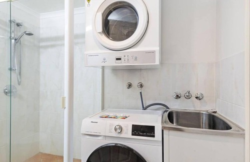 South Brisbane Apartamento | Garden Apt 2Bed x 2Bath, parking