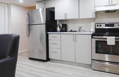 Brantford Casa | Garden Ave Suite – 3 Mins to Hwy 403