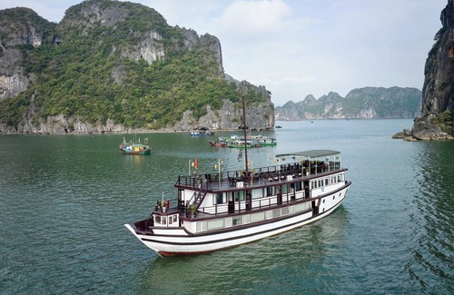 Bai Chay Cabina | Garden Bay Legend 2 cruise