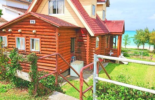 Shinzato Villa | Garden Beach House