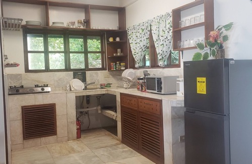 Cajidiocan Casa | Garden Beach House