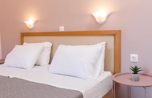 Ipsos Hotel | Garden Budget Rooms