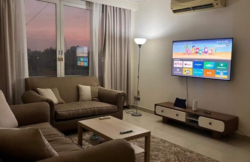 Garden City Apartamento | Garden city near italian and old Saudi embassy 2-bedroom apartment WiFi and AC