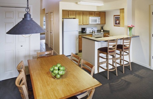 Harbor Village Complejo | Garden City, UT: 3 dormitorios cerca de Bear Lake! Chimenea, Piscinas y actividades al aire libre