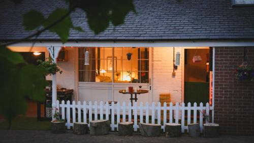 Bardon Mill Apartamento | Garden Cottage at Old Post Office