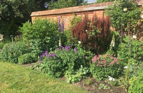 Andover Cama Y Desayuno | Garden Cottage B&b