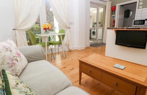 Penzance Casa | Garden Cottage