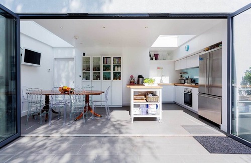 Queen's Park Apartamento | Garden Deluxe. - Three Bedroom Apartment, Sleeps 6