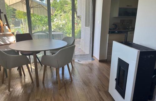 Strpacici Apartamento | Garden Fresh Stay