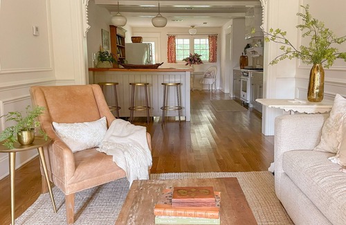 Franklin Casa | Recién renovado pintoresco Cottage Downtown Franklin Unidad A