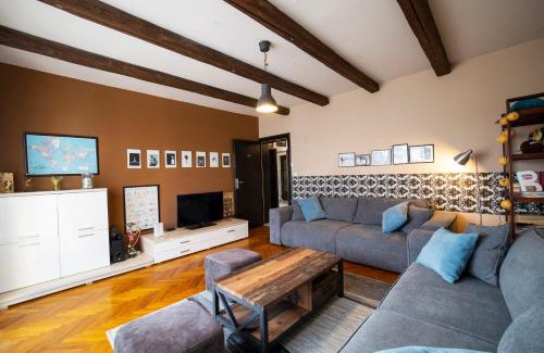 Drenje Casa | Garden Holiday Home