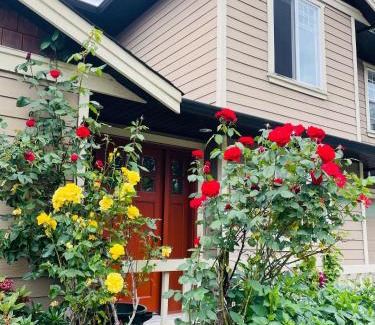 Saanich West Casa | Garden home in Victoria -Beautiful home in Victoria