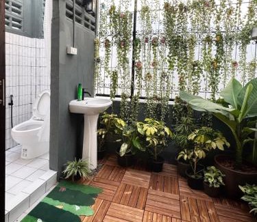 Khlong Ton Sai Apartamento | Garden Home near Iconsiam & Chao-Praya River