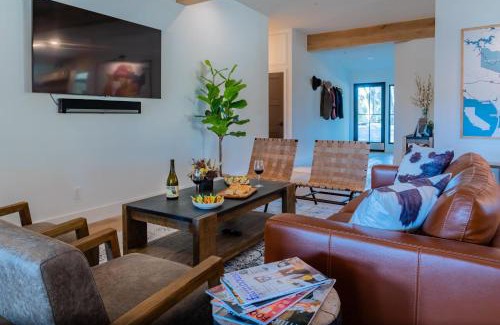 Templeton Casa | Garden House at Oak & Vine