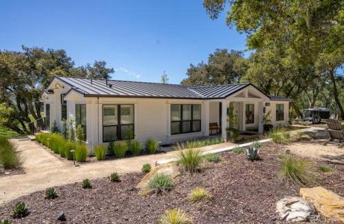 Templeton Casa | Garden House at Oak & Vine