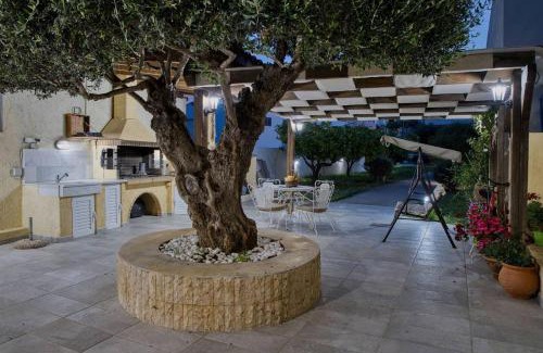 Prasas Casa | Garden House By Estia