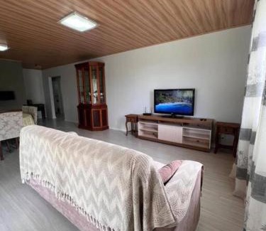 Meia Praia Casa | Garden House - Casa de Férias - 500Mts da Praia