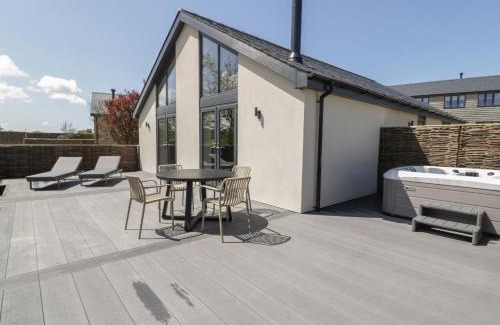 Llanfechell Casa | Garden House