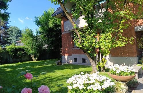 Casorezzo Casa | Garden House
