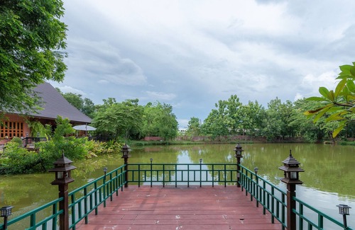 Mae Pu Kha Otro | Garden House Stay With Big pond in San Kamphaeng