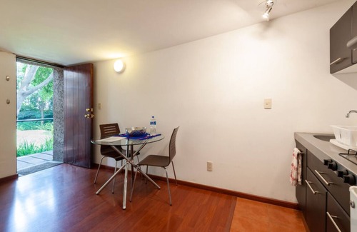 Guadalupe Inn Casa | CASA DE JARDÍN, BIENVENIDOS AL BARRIO DE SAN ANGEL