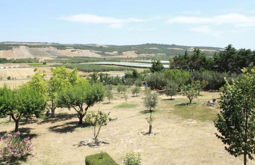 Nea Propontida Apartamento | Garden house with stunning views