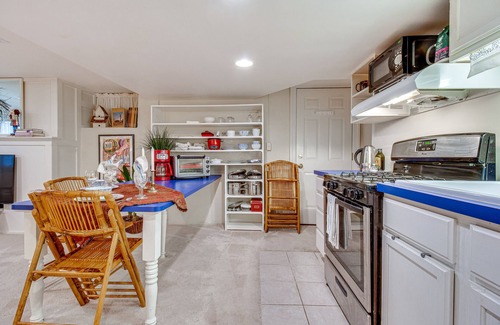 Clifton Apartamento | Garden-Level Cincinnati Apartment: Walkable Area!