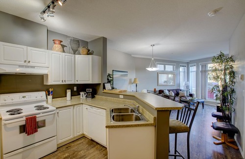 Central Okanagan Condominio | Garden level getaway at Discovery Bay
